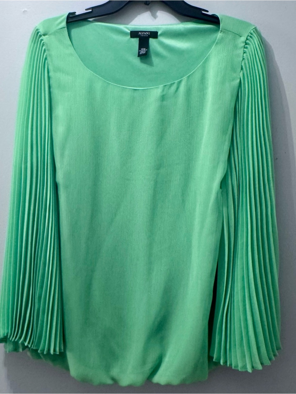 Alfani Green Pleated Long-Sleeve Women's Top, Size 16W